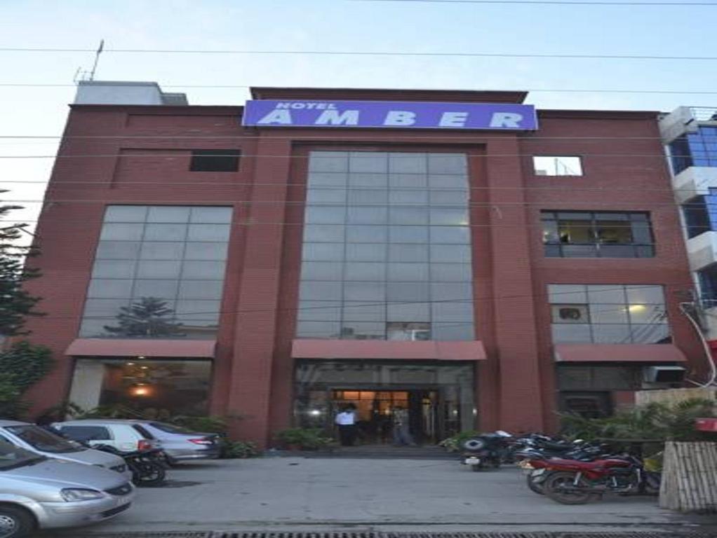 Hotel Amber Rudrapur Екстериор снимка
